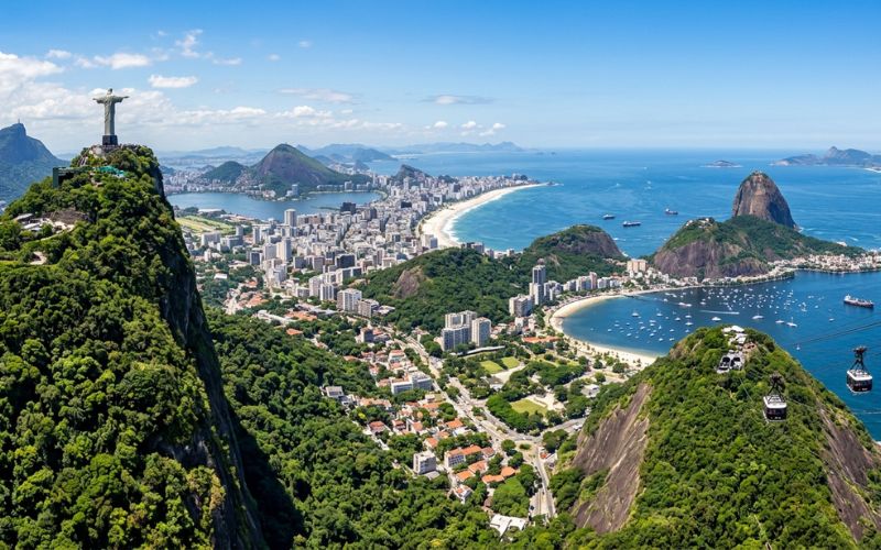 Best Beaches & Outdoor Experiences